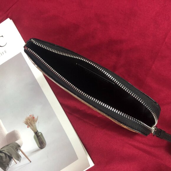 Coach X Peanuts Corner Zip Wristlet Wallet With Snoopy & Woodstock - Picture 9 of 9